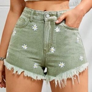 SHEIN Sz 4 Olive Green Daisy Embroidered High Waist Shorts Frayed Hem